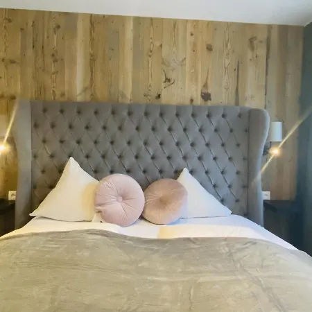 Wildfang - Chalet Luis